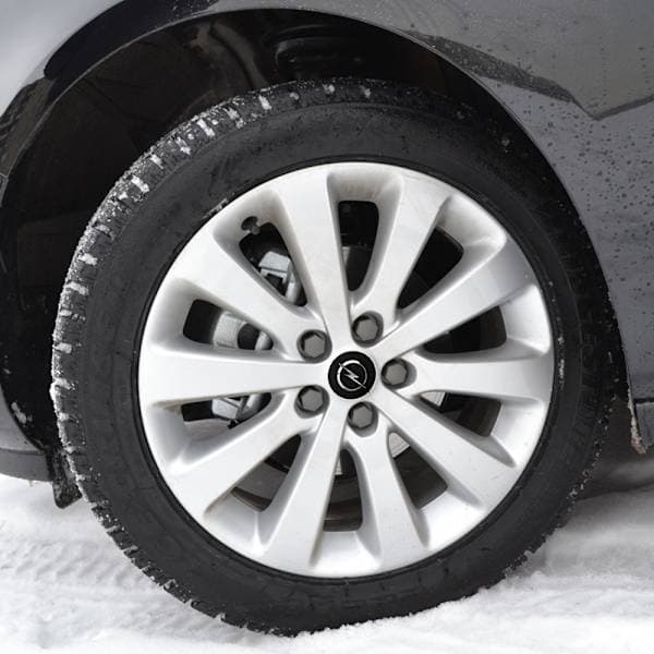 4-pack - Opel Navkapslar / Hjulnavsemblem 64mm - Svart