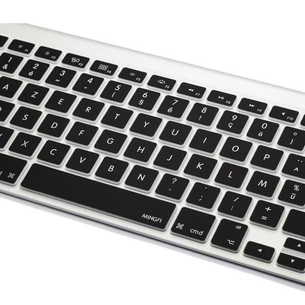 Musta ranskalainen (AZERTY) näppäimistön suojakotelo