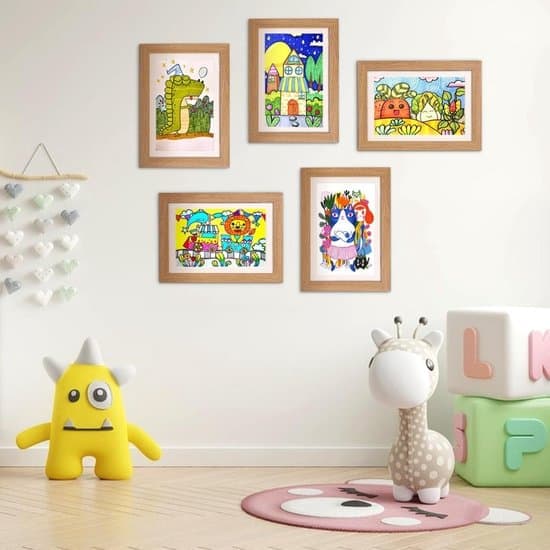 Utskiftbar A4 Tegneramme - Tre Kunstutstilling for Barnekunst - Morsdag