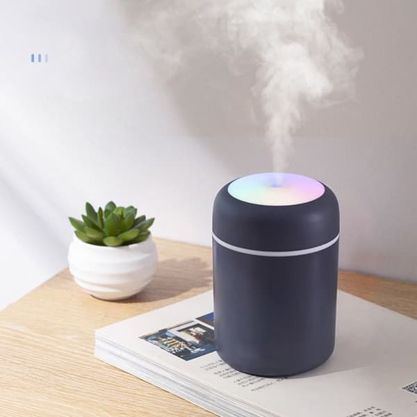 Mini USB-luftfugter – 7-farvet LED-lys, ultra-stille – til kontor, bil og rejser – sort