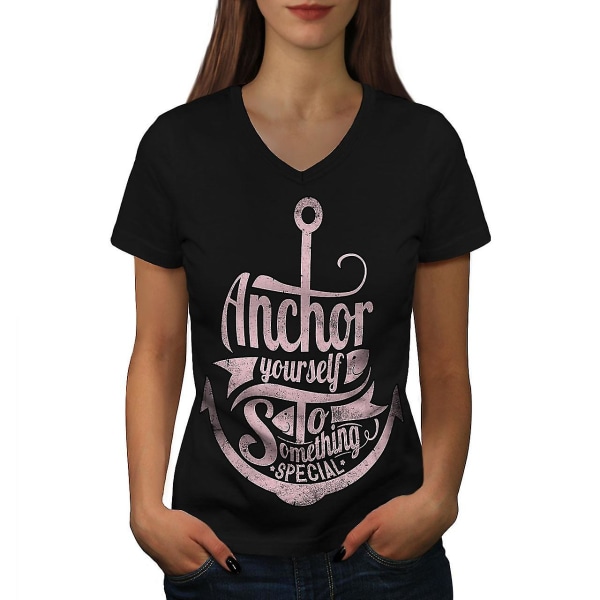 Något speciellt för kvinnor med svart v-ringad T-shirt XXL