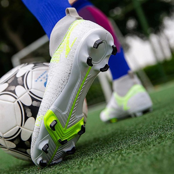 Fotbollsskor för män Fotbollsskor för vuxna hög fotled Grästräning Sport Skor Herr Sneakers 562 White 45