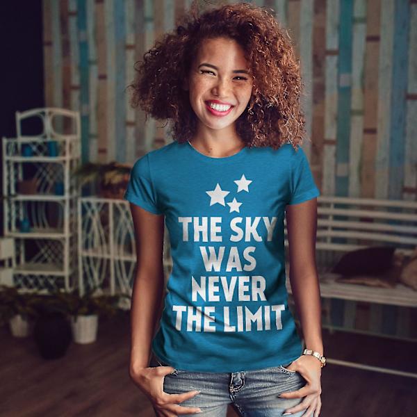 Sky Is Limit Saying Kunglig T-shirt för kvinnor M