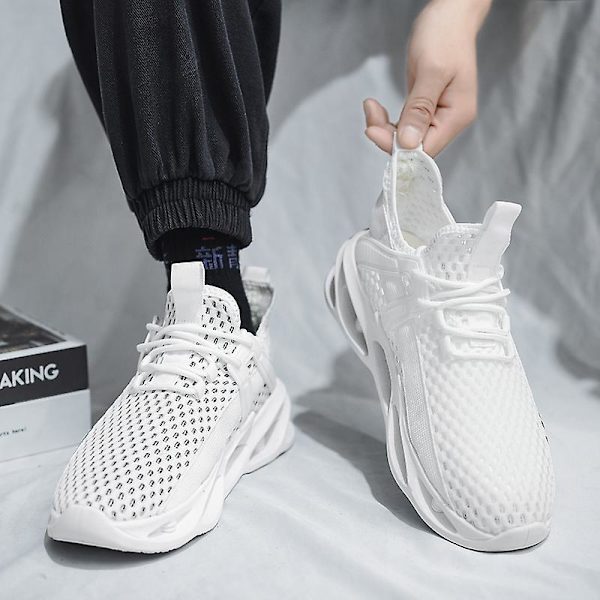 Promenadskor för män Andas Flying Woven Mesh joggingskor Halkfria sneakers 3Cz1139 White 41