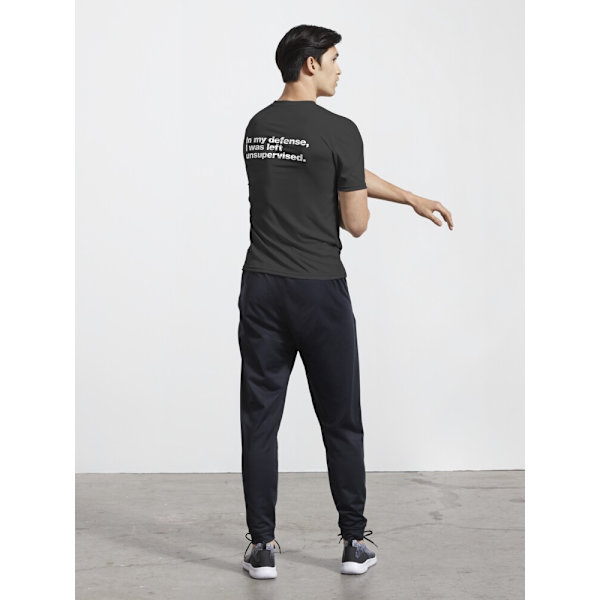 Till mitt försvar lämnades jag utan uppsikt. Aktiv T-shirt Black L_Back