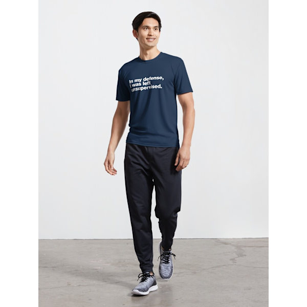 Till mitt försvar lämnades jag utan uppsikt. Aktiv T-shirt Navy L_Front