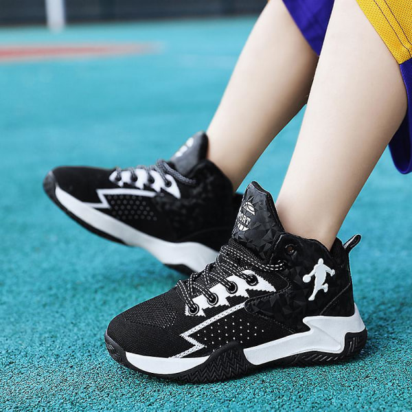 Basketskor för barn Mode halkfria sneakers Andas sportskor A801 BlackWhite 31