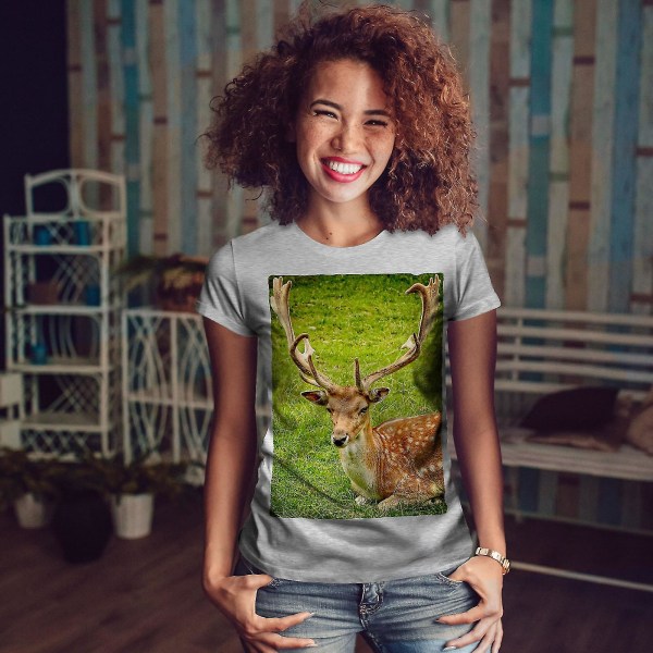 Deer Nature Photo Women T-shirt M