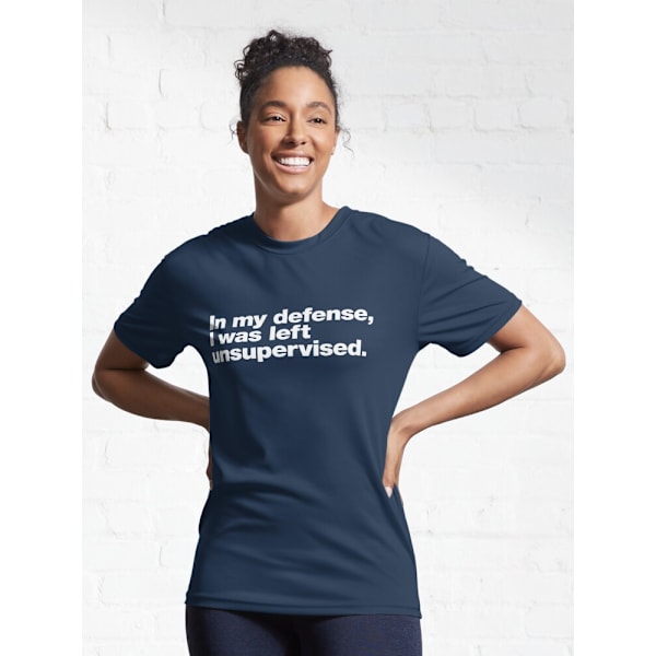 Till mitt försvar lämnades jag utan uppsikt. Aktiv T-shirt Navy L_Front