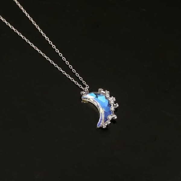 Unik design Glödande missfärgning Moon Chain Halsband för kvinnor och flickor Lysande stenhänge N