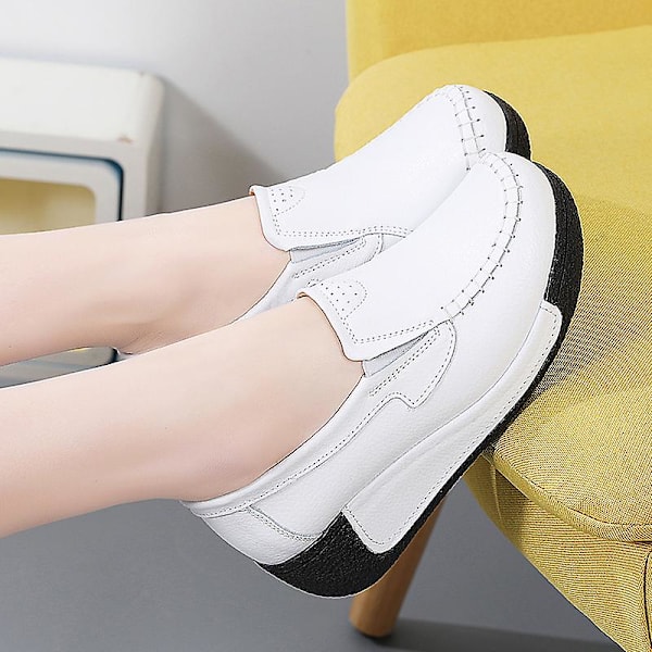 Damskor för casual Loaferskor Mammaskor 3A5588 White 42