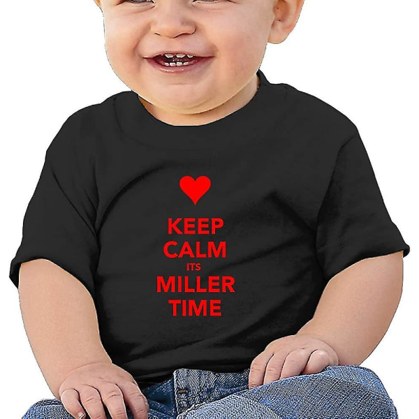 Momo unisex håller lugnet och det är Miller Time T-shirt för barn