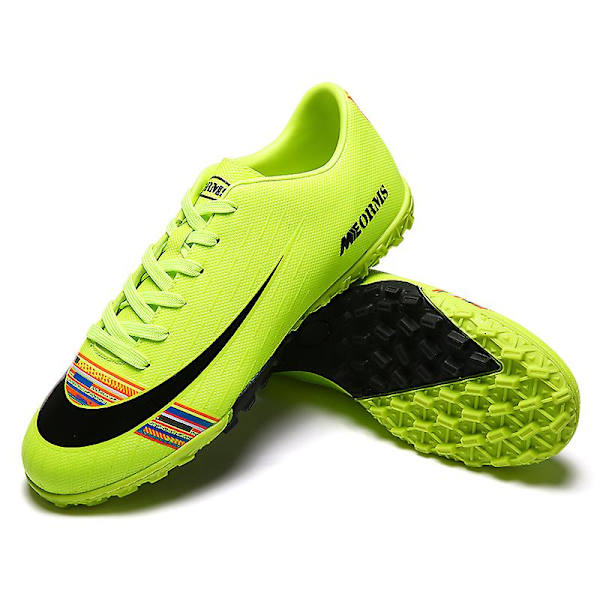 Fotbollsskor för män Halkfria fotbollsskor Klossar Gräs Fotbollssneakers M9065 Green 40