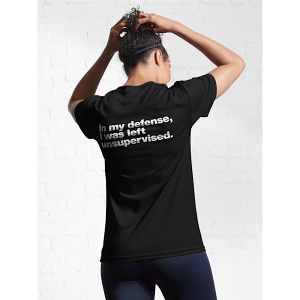 Till mitt försvar lämnades jag utan uppsikt. Aktiv T-shirt Black S_Back