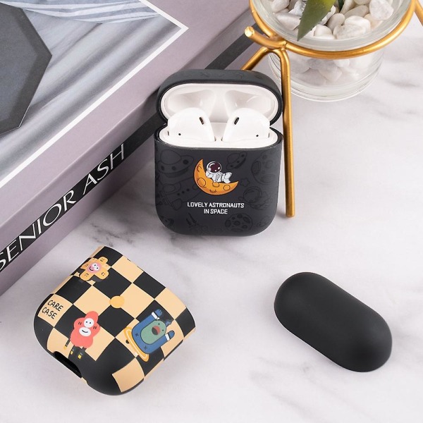 Tpu case Airpodsille 1/2 Black Crescent Astronaut