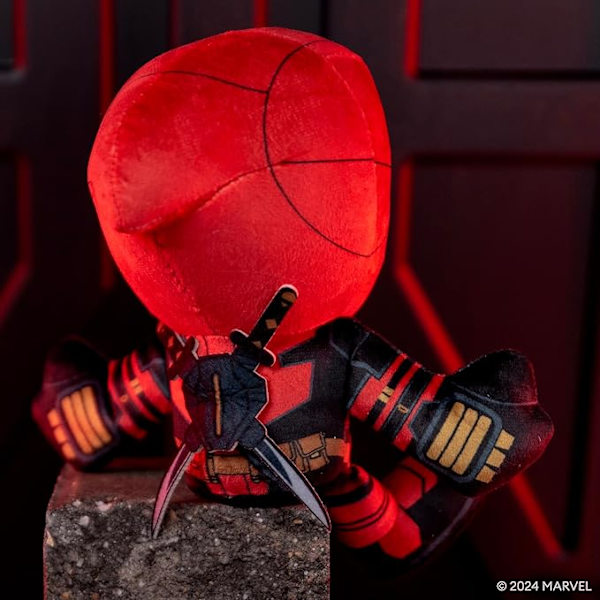Bleacher Creatures Marvel Deadpool 8\" Kuricha Siddende Plys - Blød Chibi Inspireret Legetøj