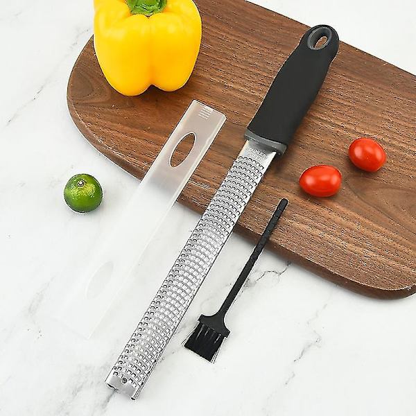 Microplane Zester rivjärn i svart färg för citrus, parmesan, ingefära, choklad och muskot med fint blad Bästsäljare