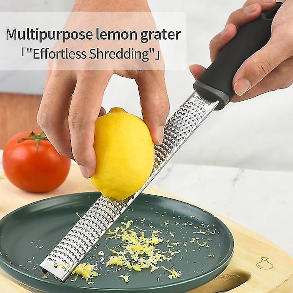 Microplane Zester rivjärn i svart färg för citrus, parmesan, ingefära, choklad och muskot med fint blad Bästsäljare