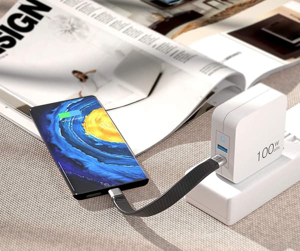 INF Kort USB-C - USB-C-kaapeli 100 W 10 Gbps (13,4 ) Black