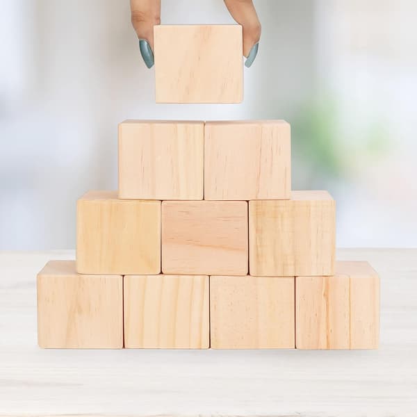 10 stora träkuber – 2 x 2 x 2 cm träkuber – stockar och barrträblock