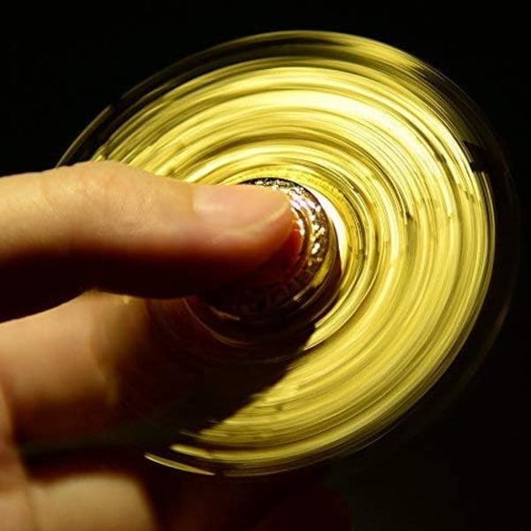 Kultainen pallo fidget spinneri, kultainen metallinen sormipää-käsipyöritin, ikiliikkuja.