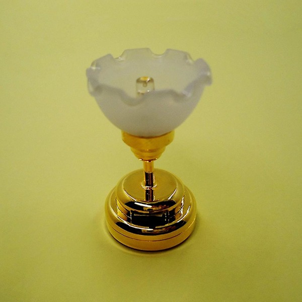 Nukkekodin mittakaavan huonekalut LED-kattovalaisin, miniatyyri nukkekoti