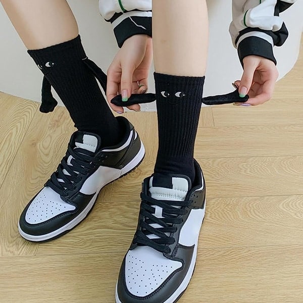2 Par Par-Sockor med Hållande Händer för Par - Magnetisk Kul (Svart) black