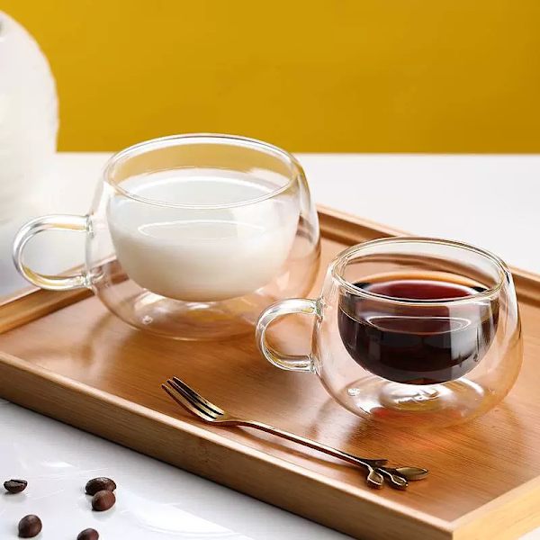 Kaksiseinäiset lasiset cappuccino-kahvikupit kahvoilla, 2 kpl, 300 ml - Vahvat, lämmönkestävät ja konepesun kestävät