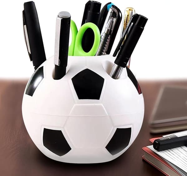 Fodbold Penneholder i Studenterstil - Fodboldrumsdekoration