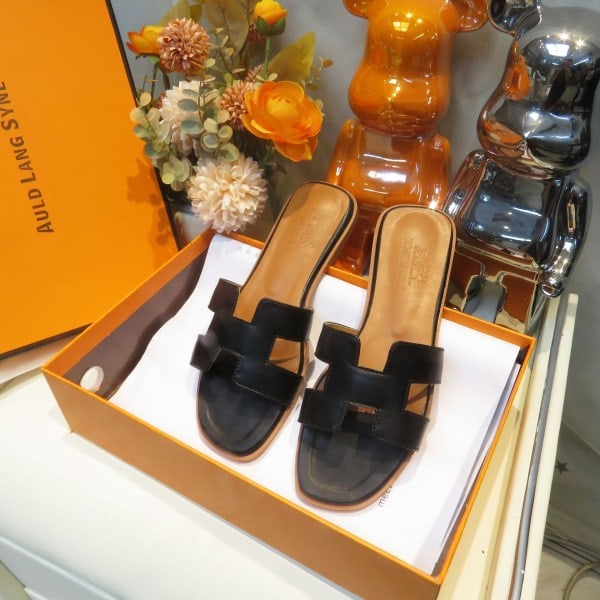 H Svart Brun Hvit Beige Gull Damesandaler Flate Komfortable Dame Slides Sandaler Mote Flate Sandaler for Kvinner Sommer svart 39 black 39