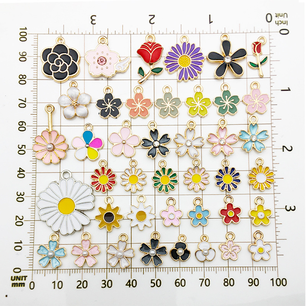 60 blomster charms til øreringe og halskæder