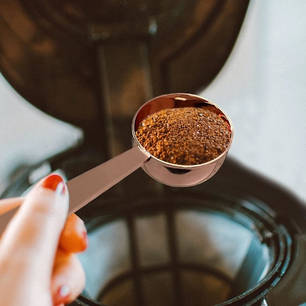 2-i-1 kaffeskopor, 304 rostfritt stål matsked måttsked, med pressad botten för kaffebönpressning kaffemalningspressning (roséguld 15 ml)