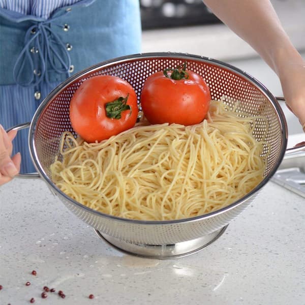 22,5 cm Premium Rustfrit Stål – Kraftig Si til Nudler & Pasta, Grøntsags- & Frugtskyller
