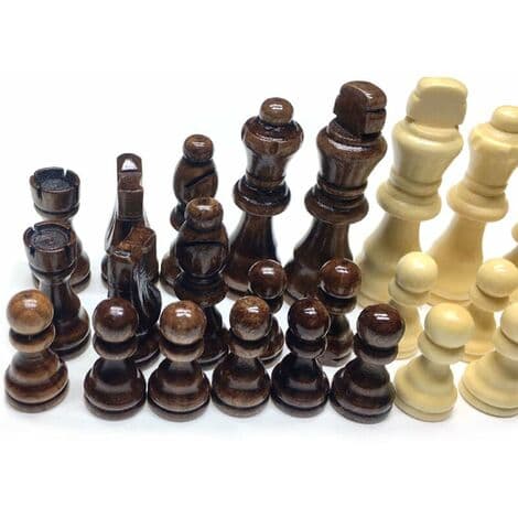 32 internationale skakbrikker i træ