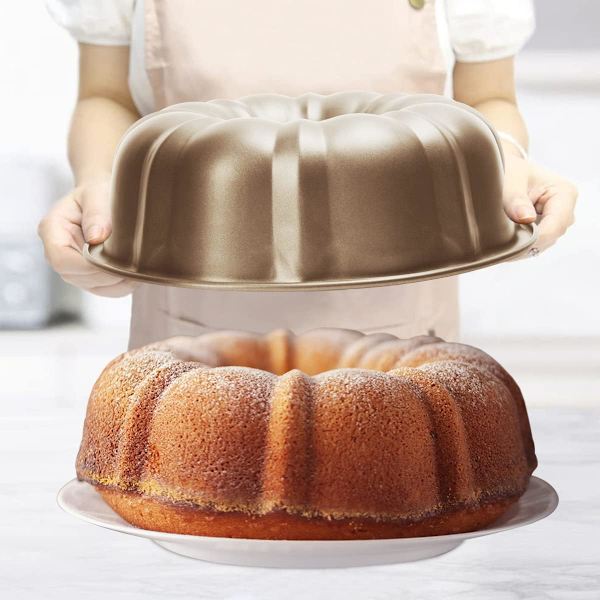 Pakke Bundt Kageform Nonstick - 25 cm Fluted Tube Kageforme til bagning, 12 Kopper Kraftig Kulstofstål Tube Form Bageform. (guld) gold