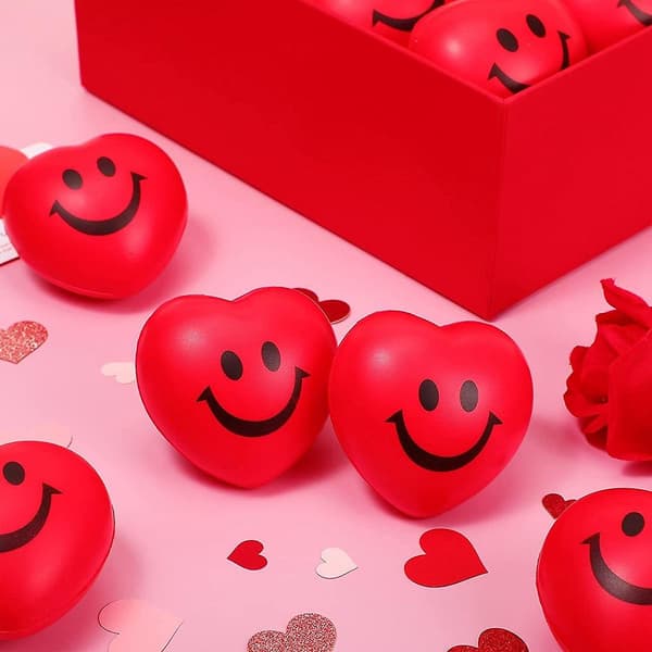 48 stk. 7 cm Stressbolde Valentinsdag Hjerteformet Squishy Bold Smi