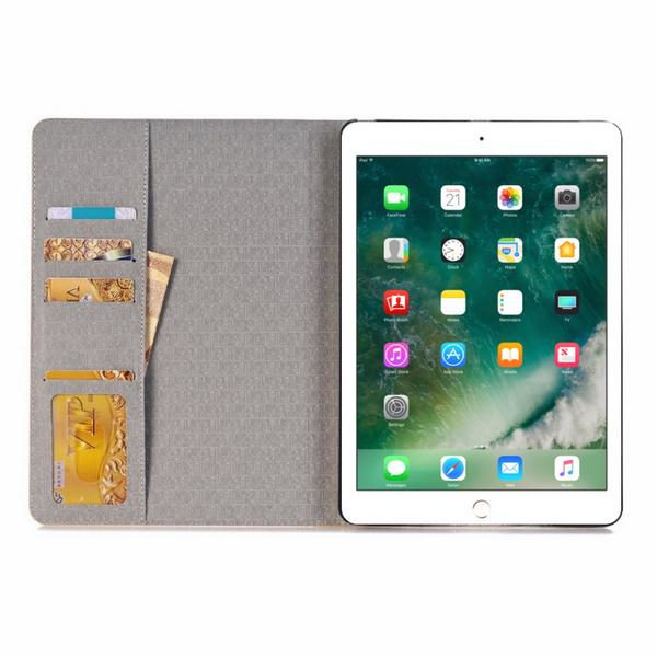 Plånboksfodral iPad 9,7" (2017/2018) - Rutmönster, 3 Färger Beige