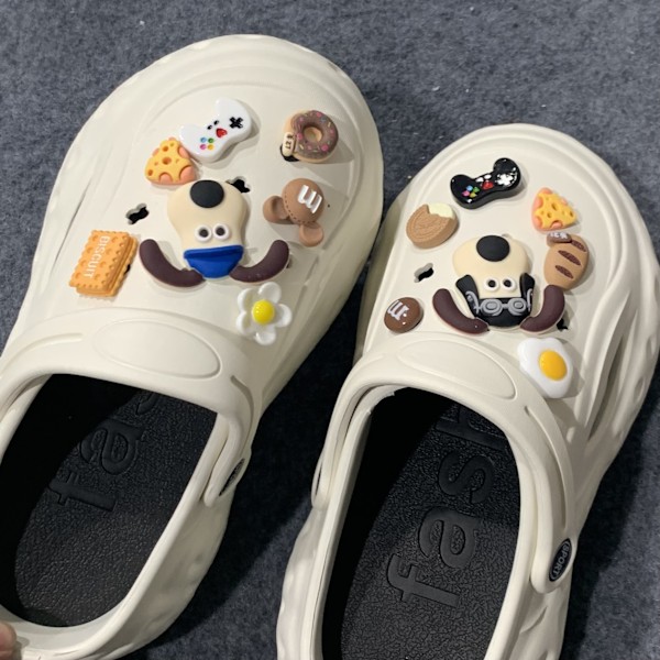 #14 Stykker 3D Clog-Sandaler Pynt (Tegneseriehvalp), Sko Charms, Cu#