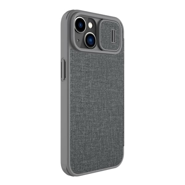 Nillkin Qin Cloth Pro-deksel til iPhone 14 Plus-kamera.
