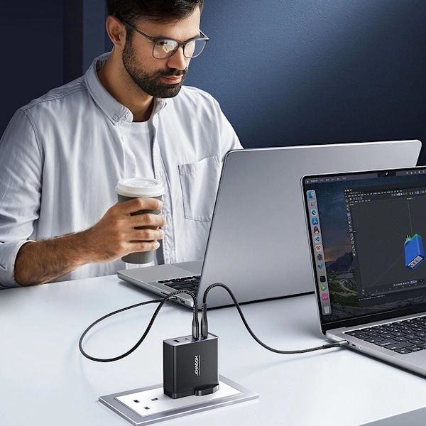 GaN-lader UK Joyroom JR-TCG05UK 140W 3x USB-C USB-A + USB-C / USB-C-kabel 240W 1,2m