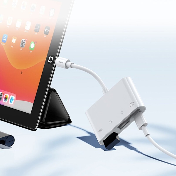 Joyroom HUB multifunksjonell OTG Lightning Adapter - USB 3.2 Gen 1 (3.0, 3.1 Gen 1) / SD, TF-kortleser / Lightning White (S-H142 White)