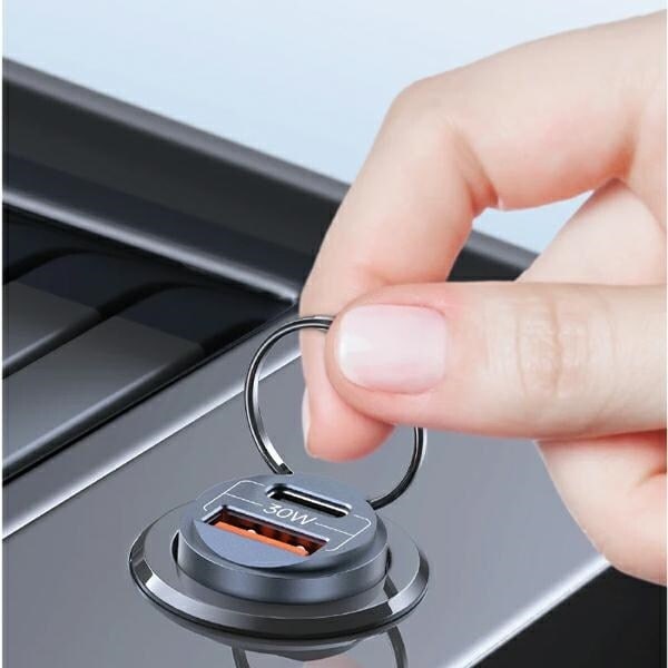 USAMS Lad. ensam. 1xUSB+1xUSB-C C38 30W PD Snabbladdning med inbyggd ring lila/lila CC206CC02 (US-CC206)
