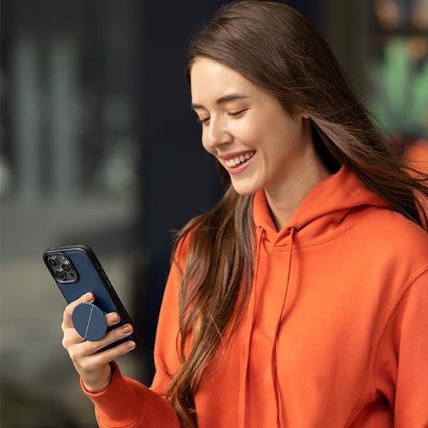 Uniq Novo iPhone 14 Pro Max 6,7" fodral svart/midnattssvart