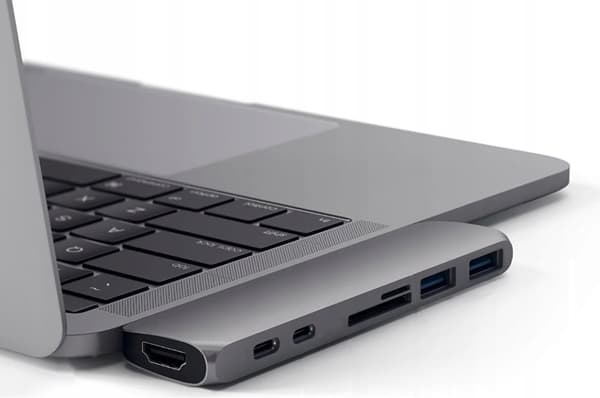 ADAPTERHUB USB-C USB THUNDERBOLT HDMI 4K ADAPTER FOR MACBOOK PRO AIR