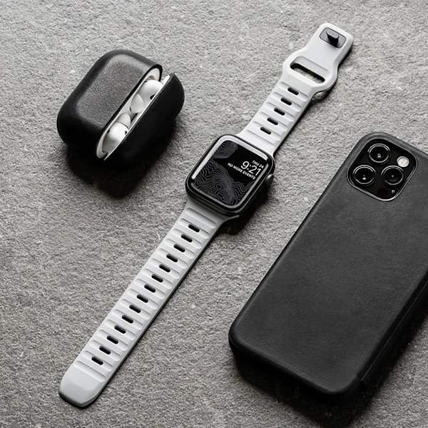 TECH-PROTECT ICONBAND LINE APPLE WATCH 4 / 5 / 6 / 7 / 8 / 9 / SE / ULTRA 1 / 2 (42 / 44 / 45 / 49 MM) CASHMERE BEIGE