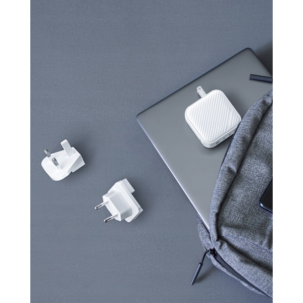 INNOSTYLE SUPER CUBE POWERFUL FAST CHARGER GAN TRAVEL EU US UK AU 4X USB USB-C 100W WHITE