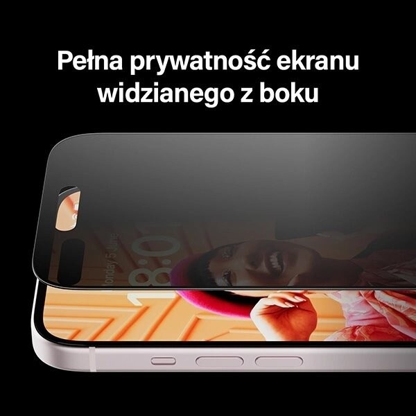 PanzerGlass Ultra-Wide Fit Privacy Herdet glass med holder for iPhone 15 Pro Max