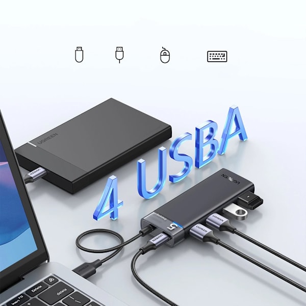 Ugreen CM653 HUB med 4 USB-A-porter og USB-A-strømledning - Svart