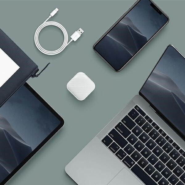 Uniq Verge Pro 66W GaN USB-C vegglader - hvit