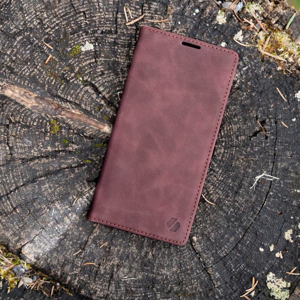 Spacecase Fodral Pålånkskydd För Iphone 14 Rött Läder